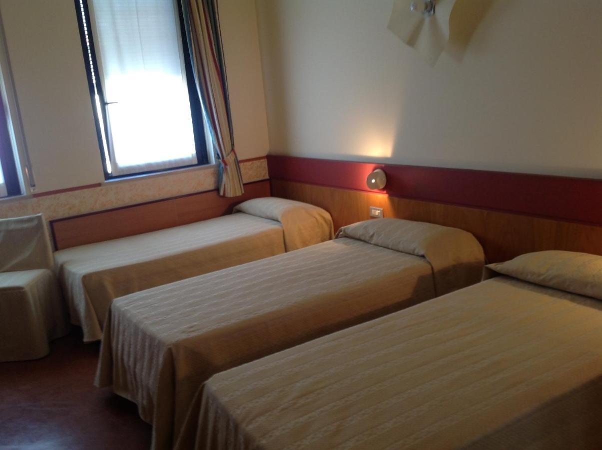 Hotel Roma Bussolengo Δωμάτιο φωτογραφία